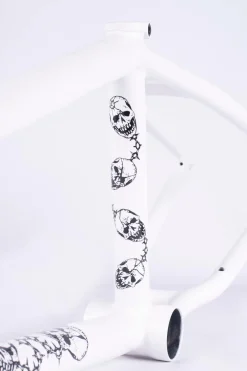 Walsh Frame / white<CULT CREW Sale